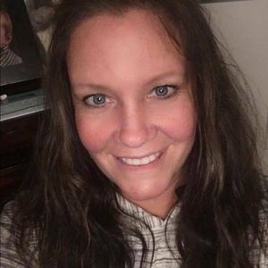 Meet your Posher, Pam